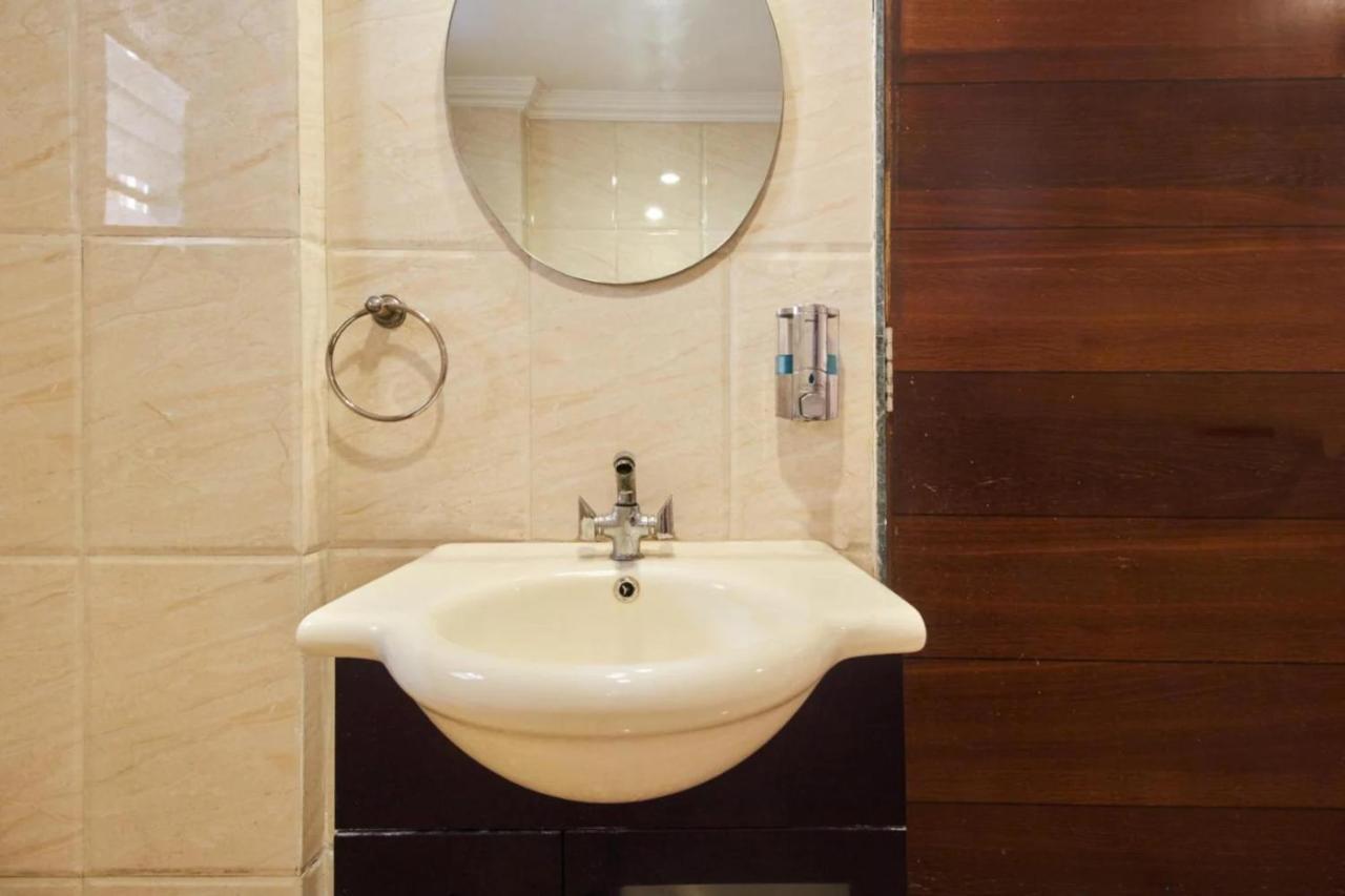 Hotel Shirdi Sai Wada Εξωτερικό φωτογραφία