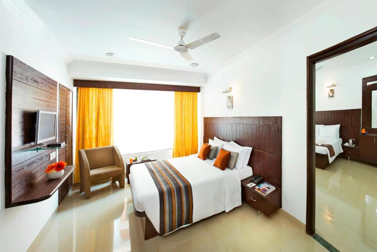 Hotel Shirdi Sai Wada Εξωτερικό φωτογραφία