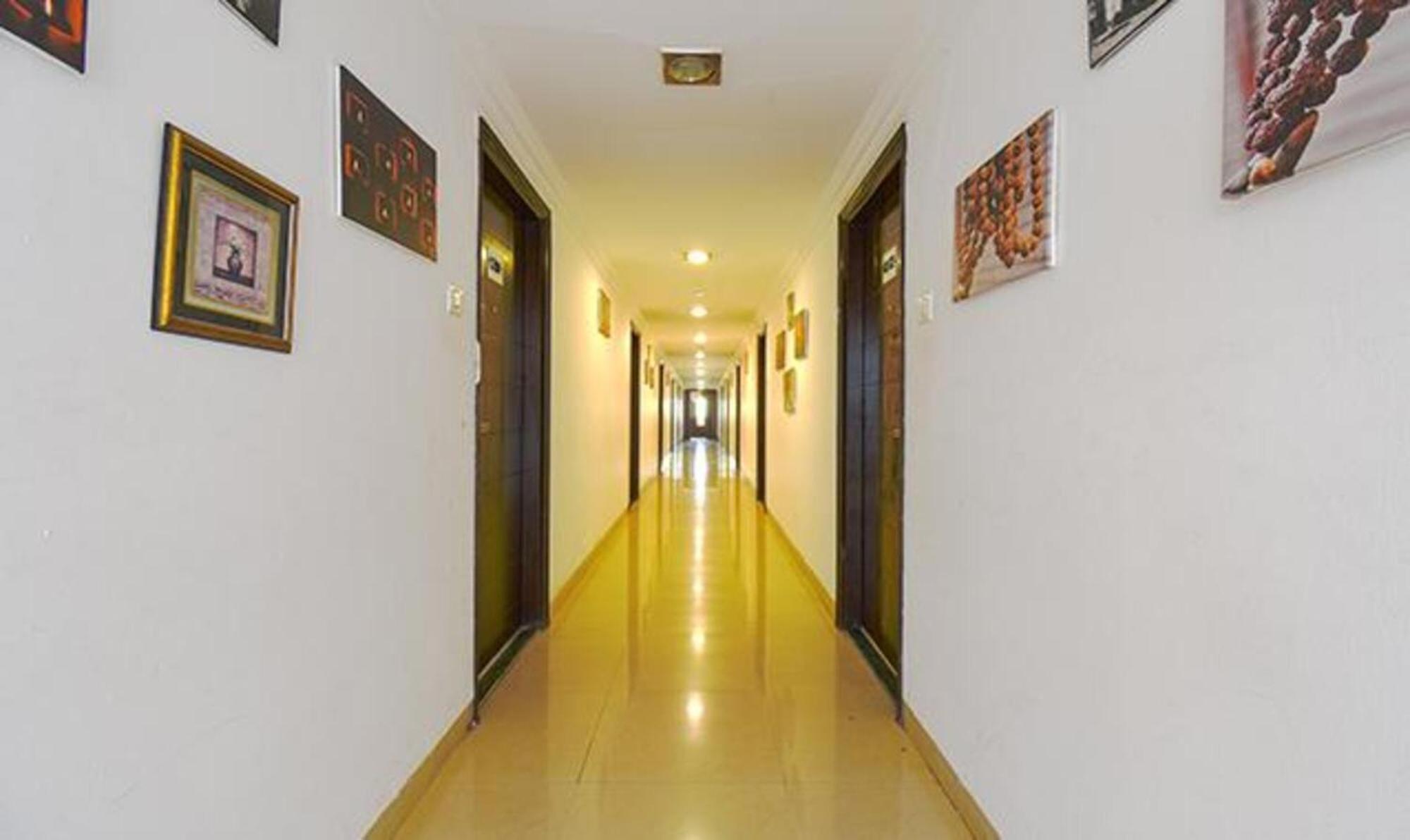 Hotel Shirdi Sai Wada Εξωτερικό φωτογραφία