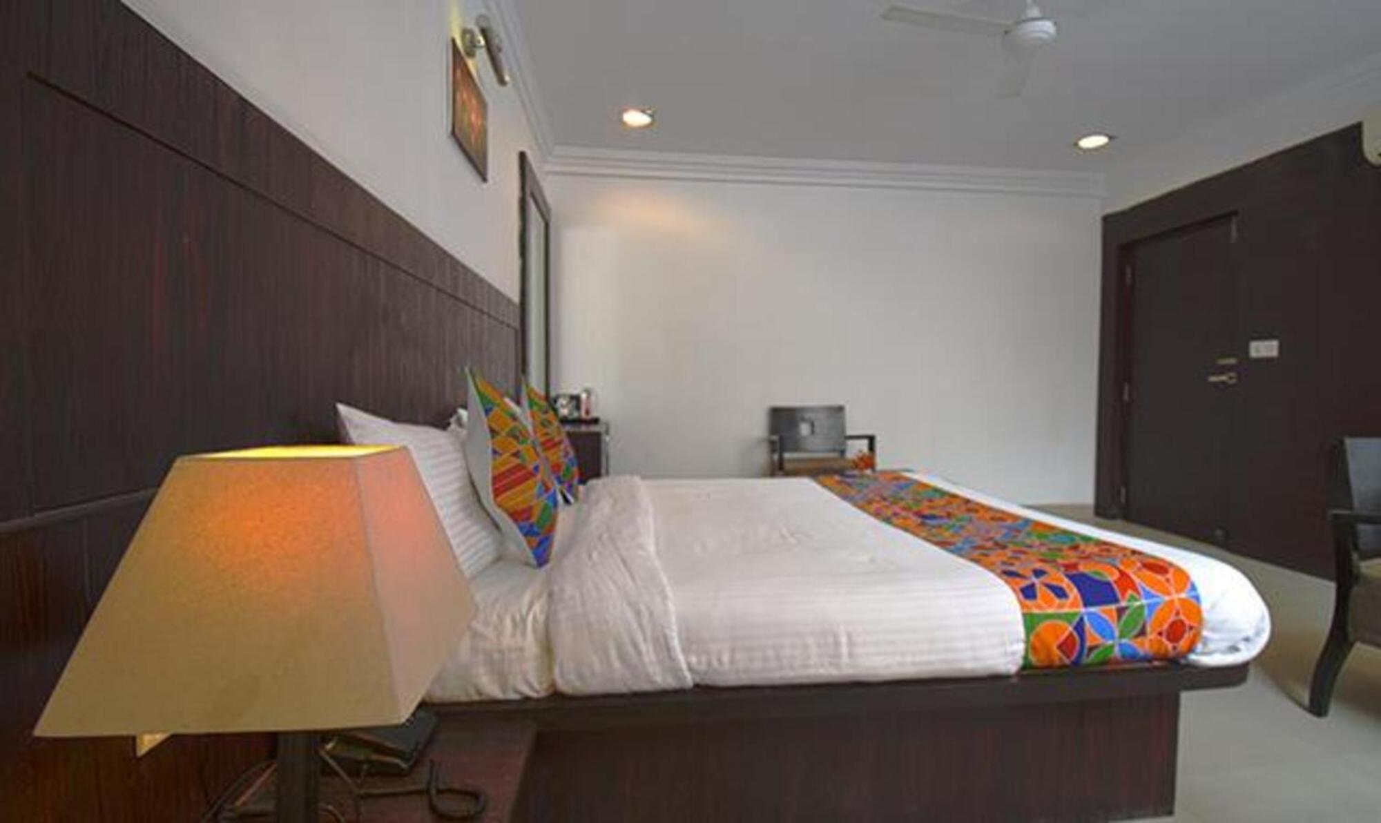 Hotel Shirdi Sai Wada Εξωτερικό φωτογραφία