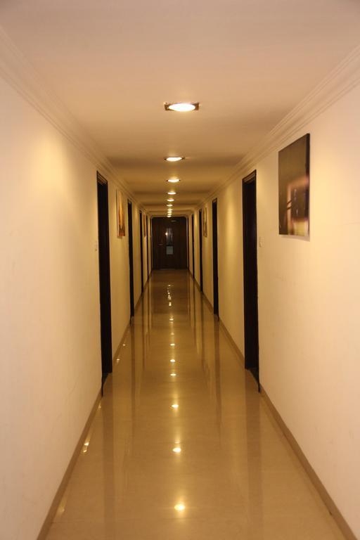 Hotel Shirdi Sai Wada Εξωτερικό φωτογραφία