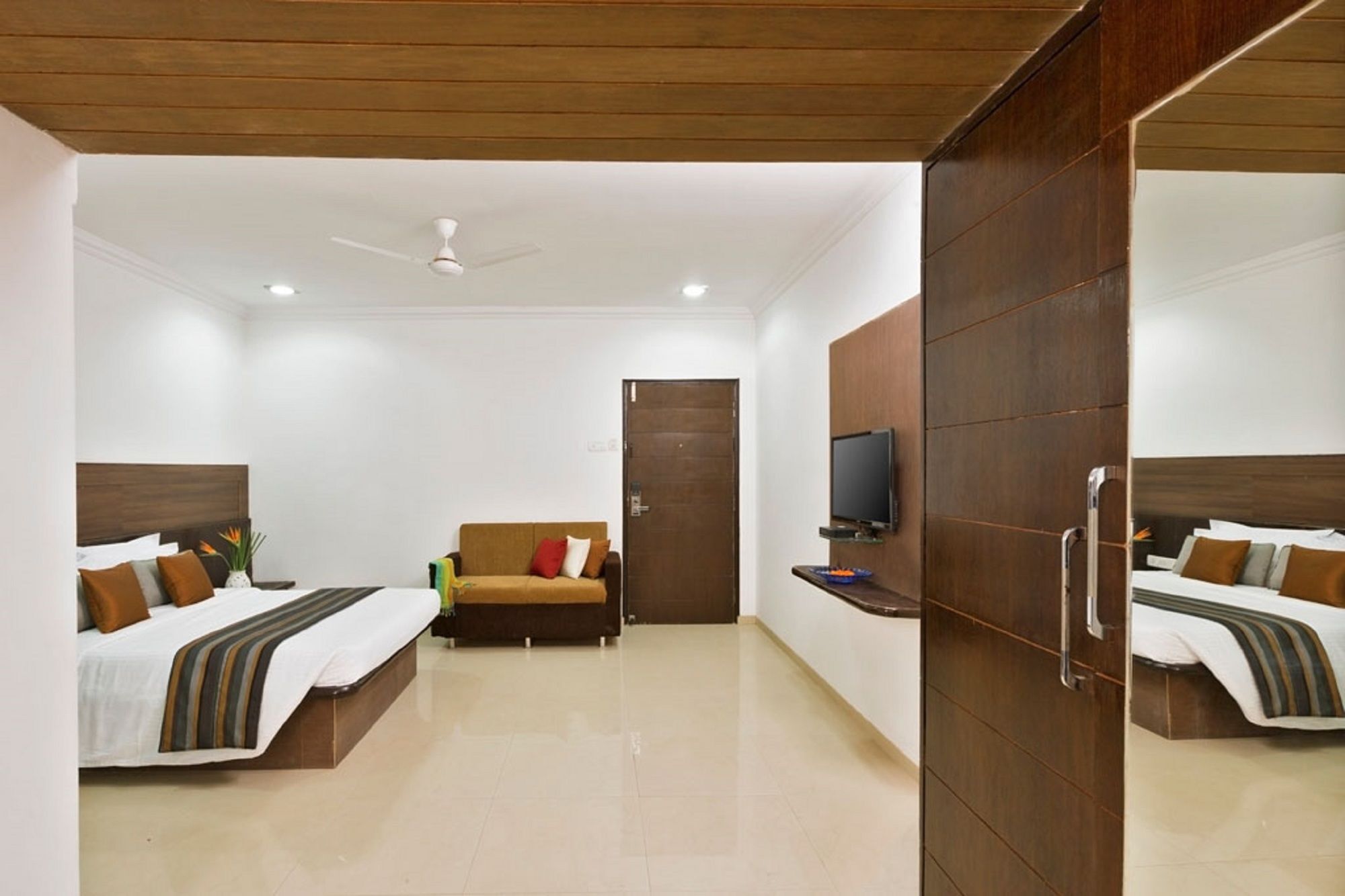 Hotel Shirdi Sai Wada Εξωτερικό φωτογραφία